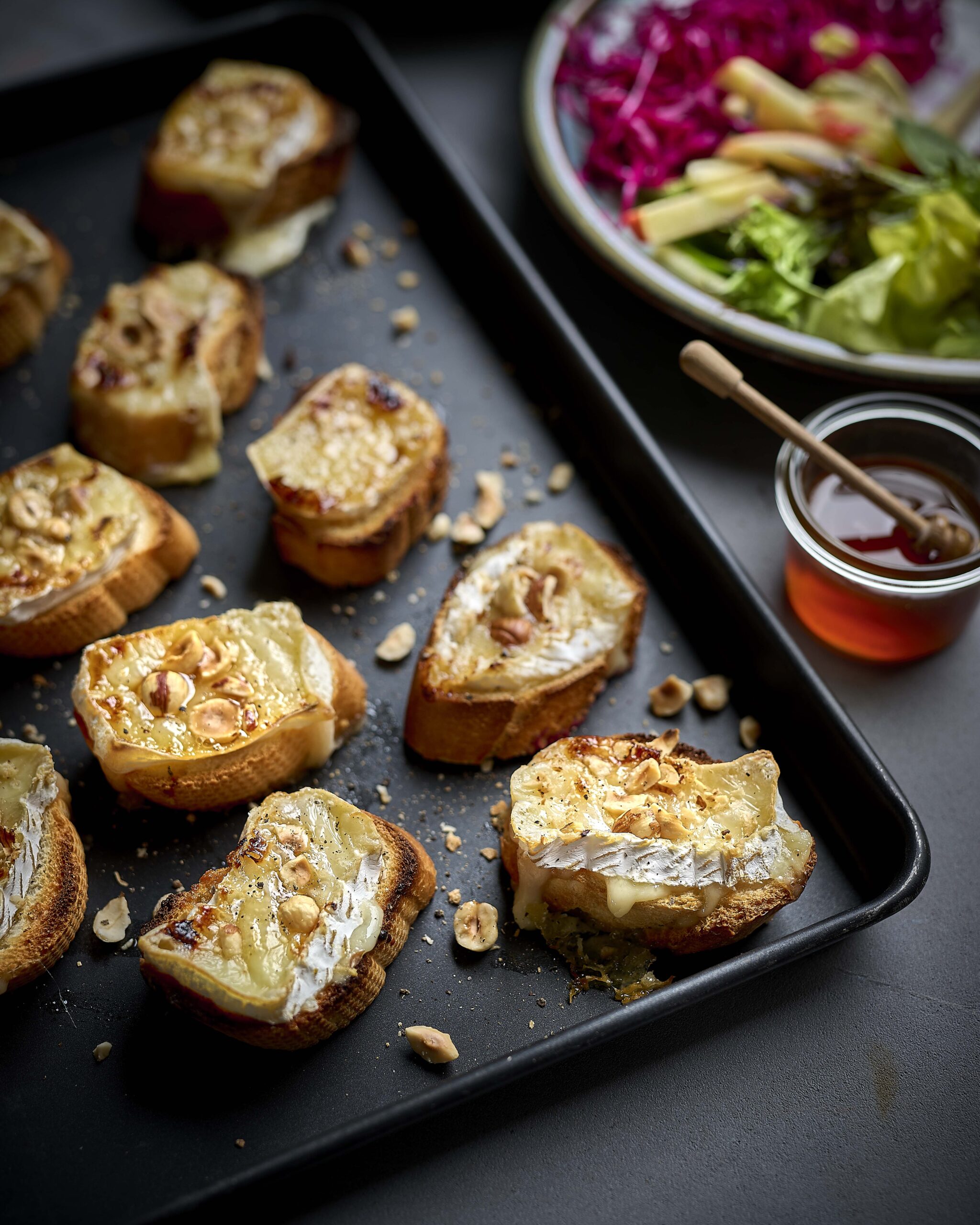 toasts de chèvre des moines grillés au miel et sa salade